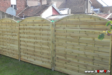 clôture de jardin en bloc bois
